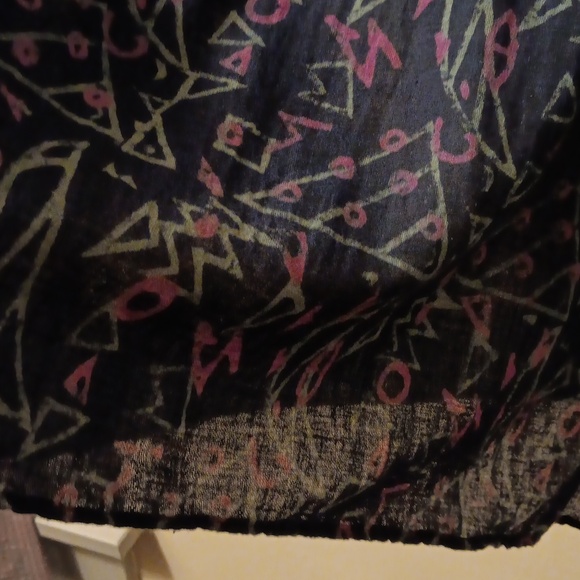 Long Tunic Top - Picture 9 of 10